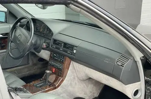 MERCEDES-BENZ SL 