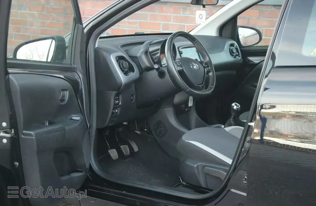 TOYOTA Aygo 