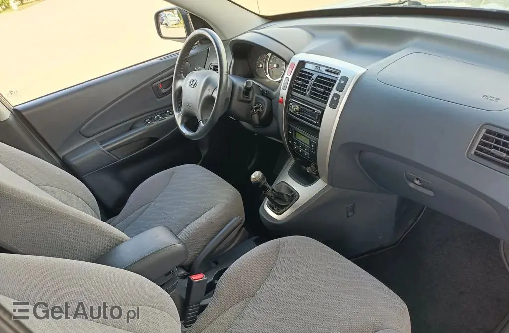 HYUNDAI Tucson 