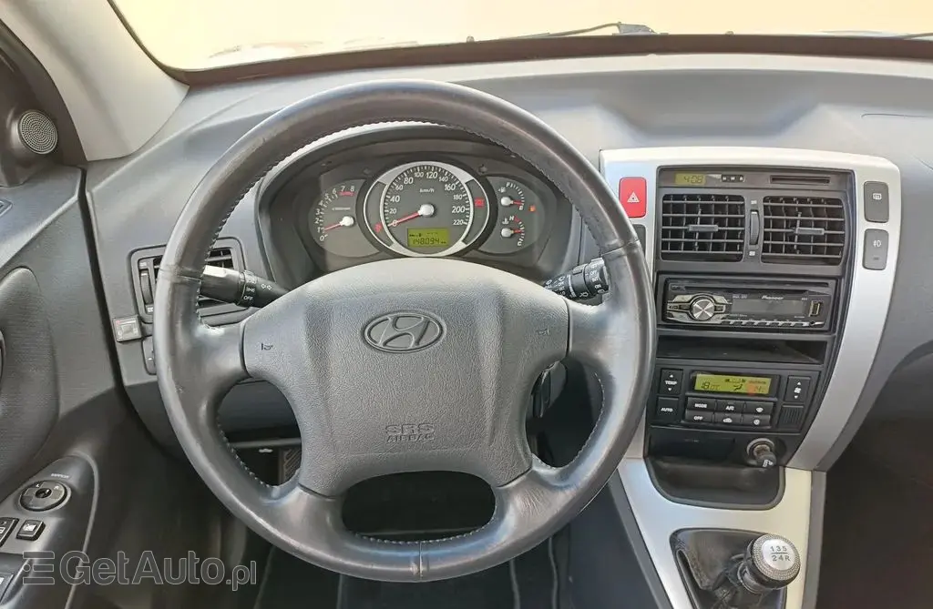 HYUNDAI Tucson 