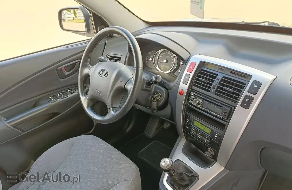 HYUNDAI Tucson 