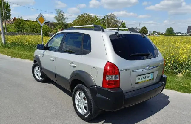 HYUNDAI Tucson 