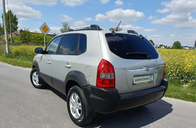 HYUNDAI Tucson 
