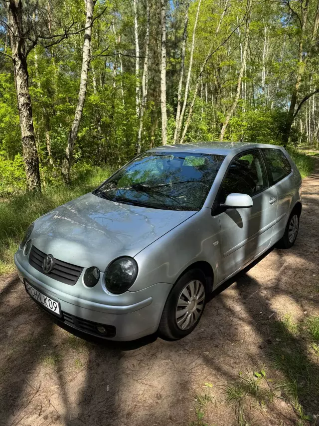 VOLKSWAGEN Polo Basis