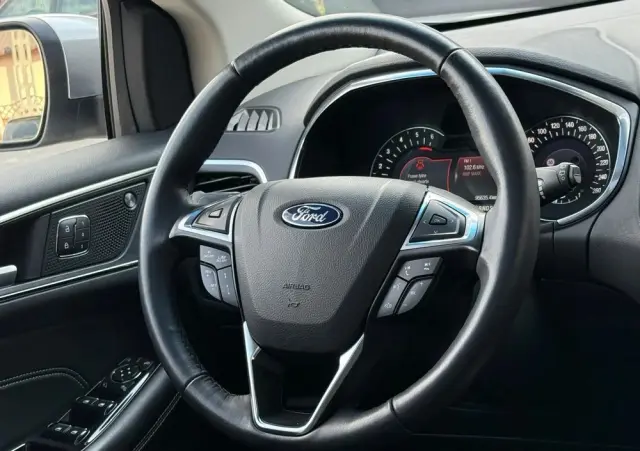 FORD Edge 2.0 EcoBlue Titanium