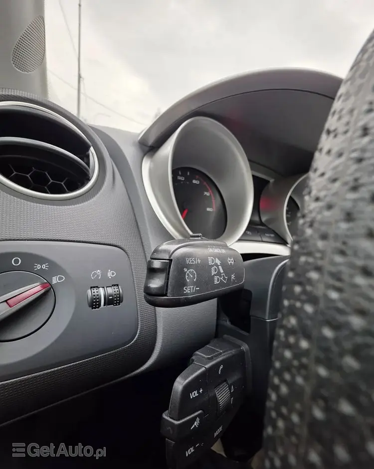 SEAT Ibiza SC 1.4 16V Reference