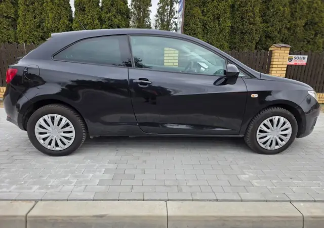 SEAT Ibiza SC 1.4 16V Reference