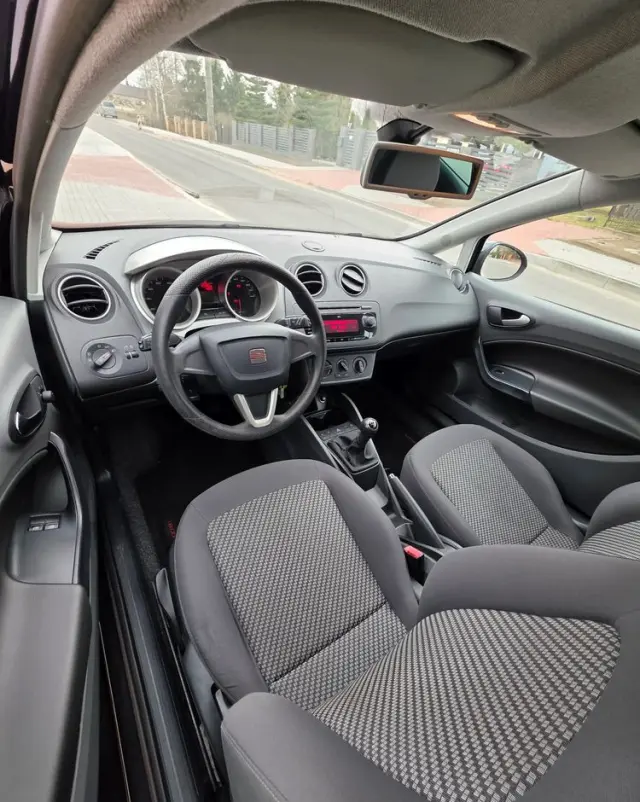 SEAT Ibiza SC 1.4 16V Reference