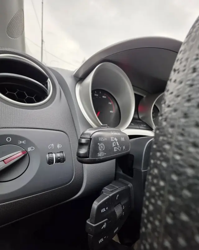 SEAT Ibiza SC 1.4 16V Reference