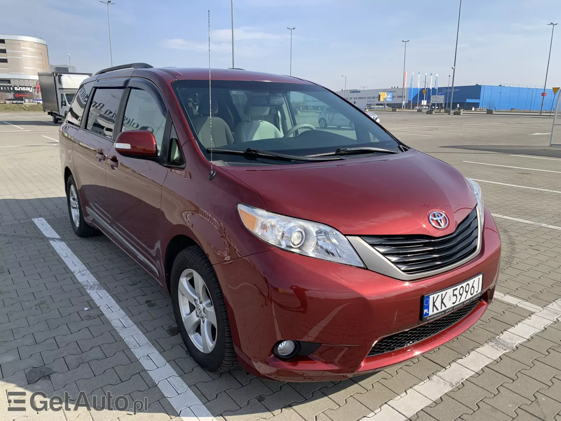 TOYOTA Sienna 