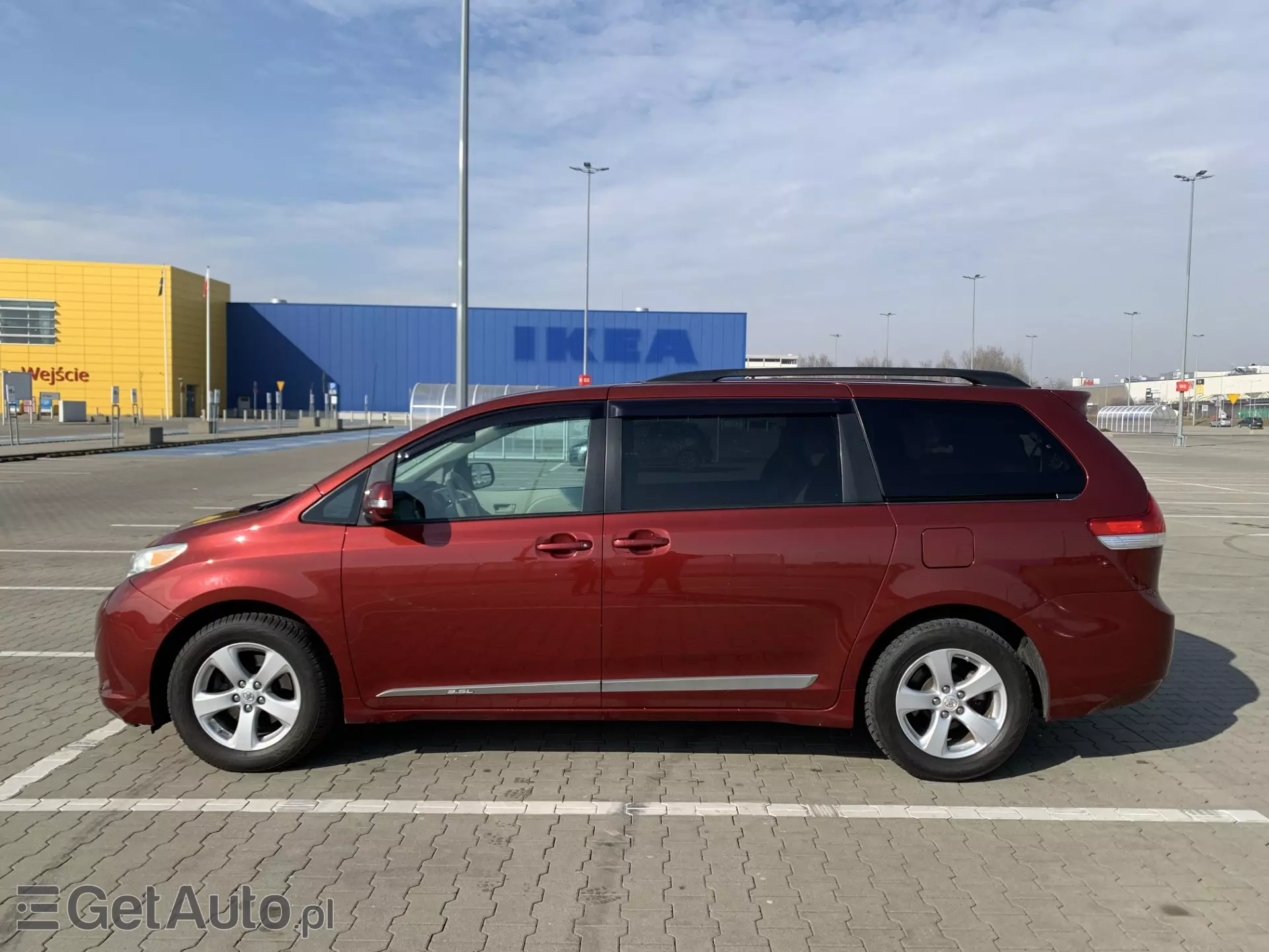TOYOTA Sienna 