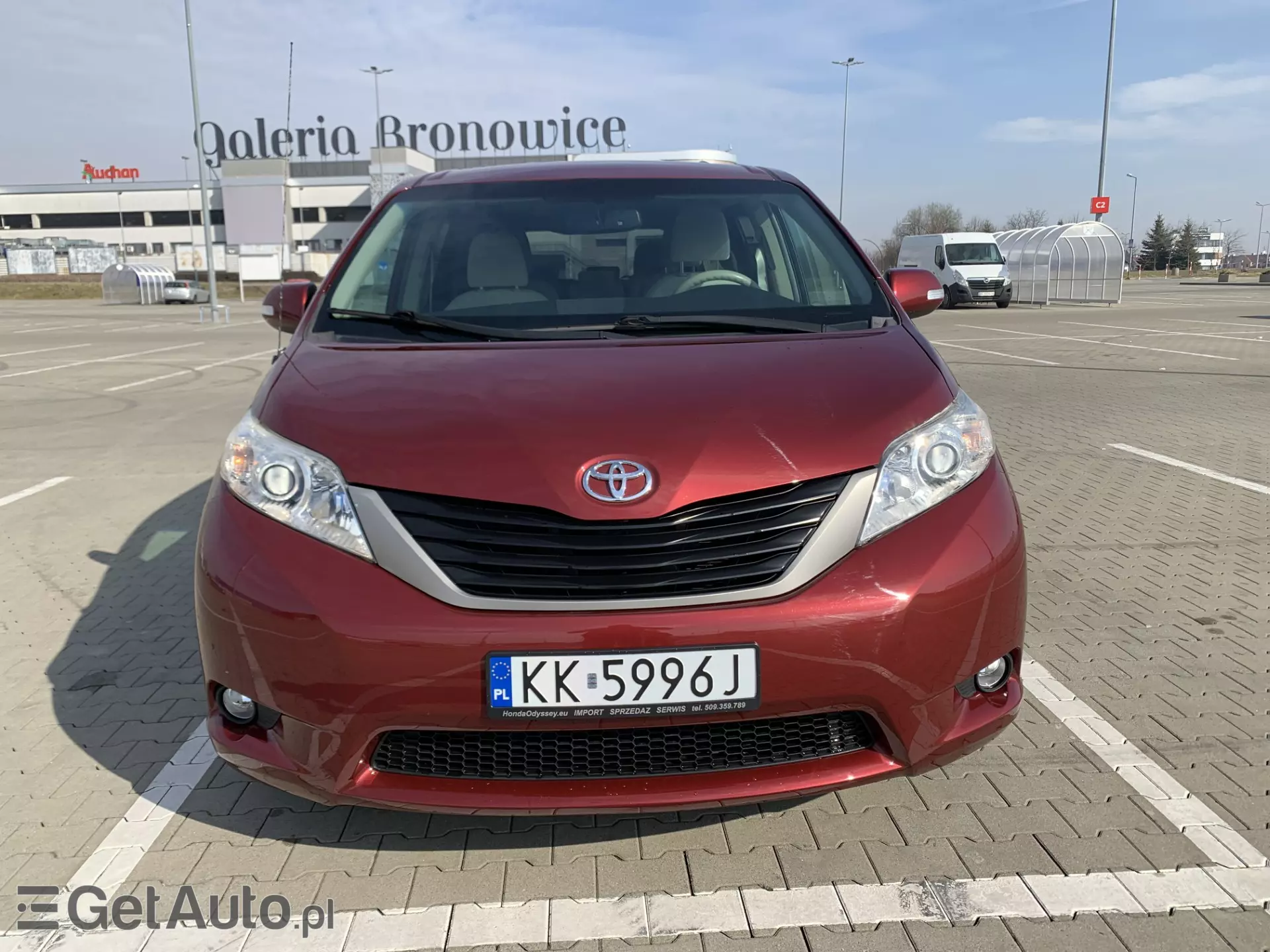 TOYOTA Sienna 