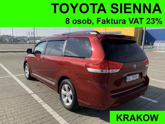 TOYOTA Sienna 