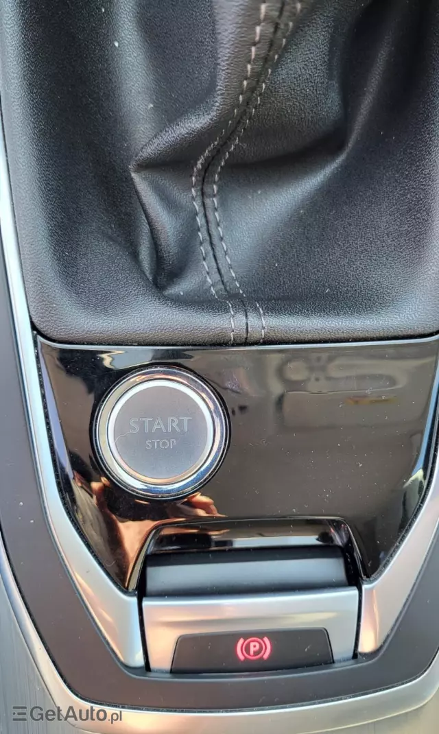 PEUGEOT 308 1.2 PureTech GPF Active Pack Business S&S