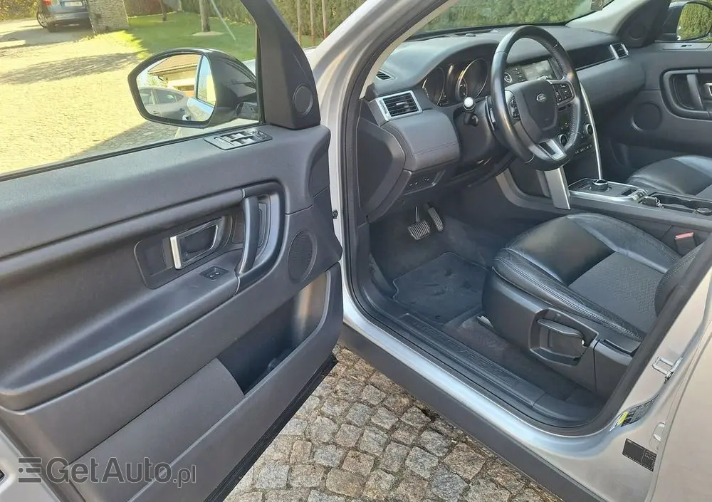 LAND ROVER Discovery Sport 2.0 D150 R-Dynamic HSE