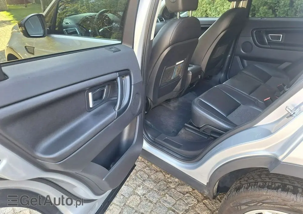 LAND ROVER Discovery Sport 2.0 D150 R-Dynamic HSE