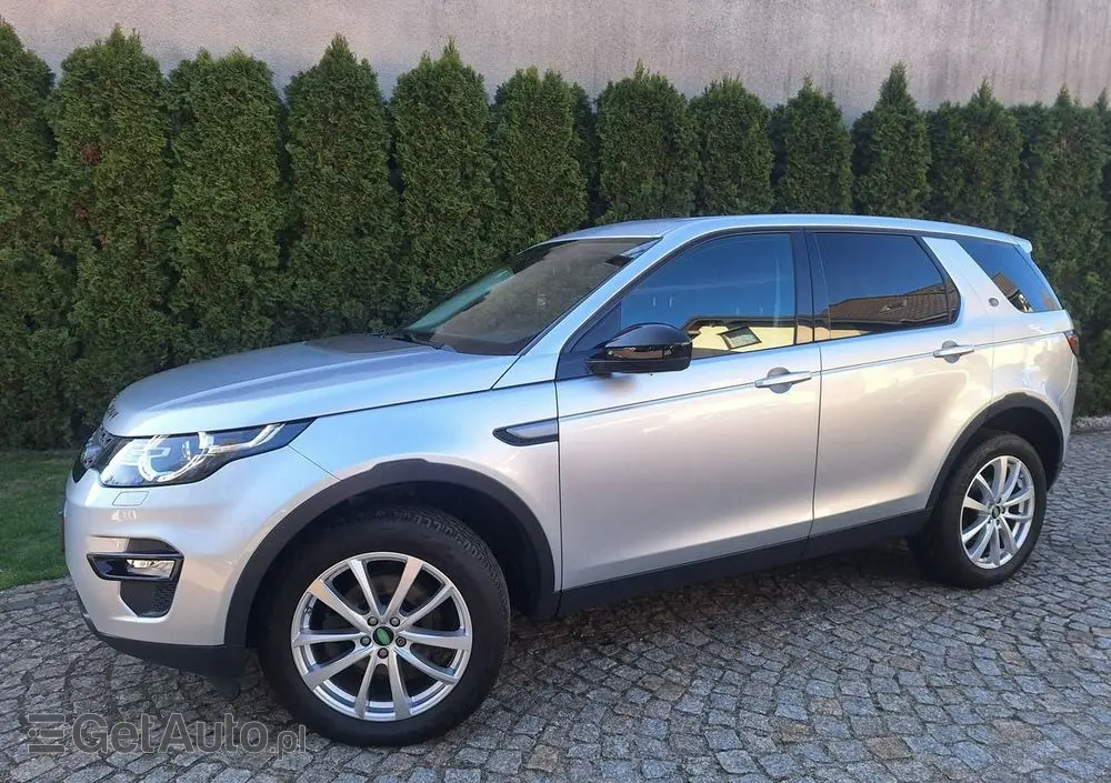 LAND ROVER Discovery Sport 2.0 D150 R-Dynamic HSE