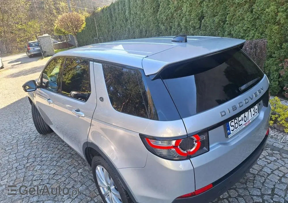 LAND ROVER Discovery Sport 2.0 D150 R-Dynamic HSE