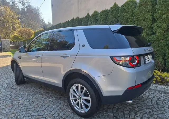 LAND ROVER Discovery Sport 2.0 D150 R-Dynamic HSE