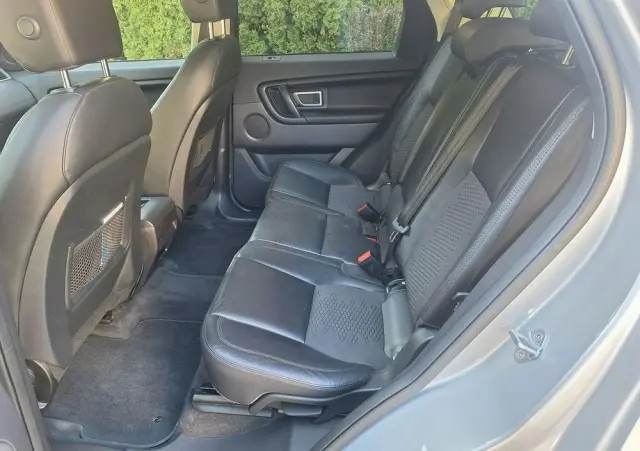 LAND ROVER Discovery Sport 2.0 D150 R-Dynamic HSE