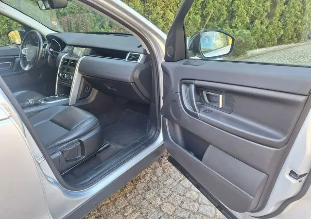 LAND ROVER Discovery Sport 2.0 D150 R-Dynamic HSE
