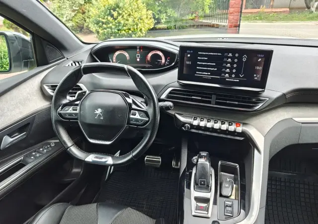 PEUGEOT 5008 PureTech 180 EAT8 Stop & Start GT