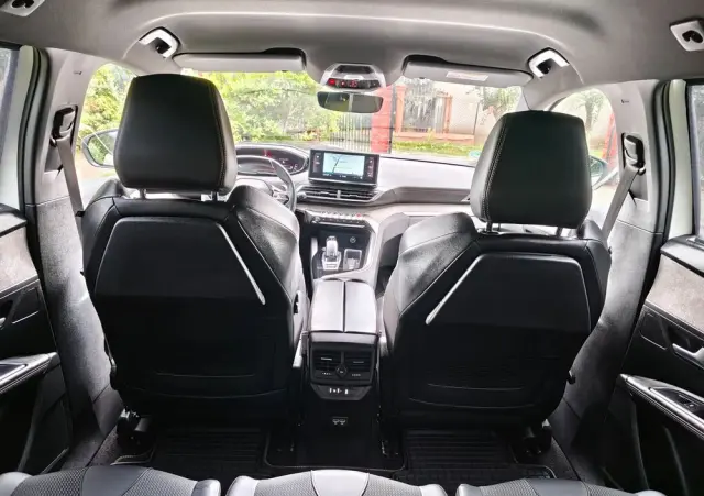 PEUGEOT 5008 PureTech 180 EAT8 Stop & Start GT