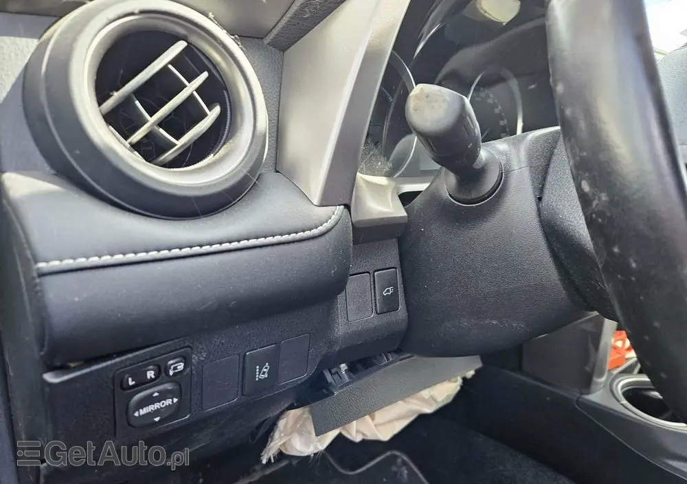 TOYOTA RAV4 2.5 4x4 Style Selection