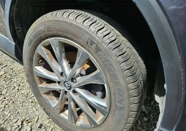TOYOTA RAV4 2.5 4x4 Style Selection