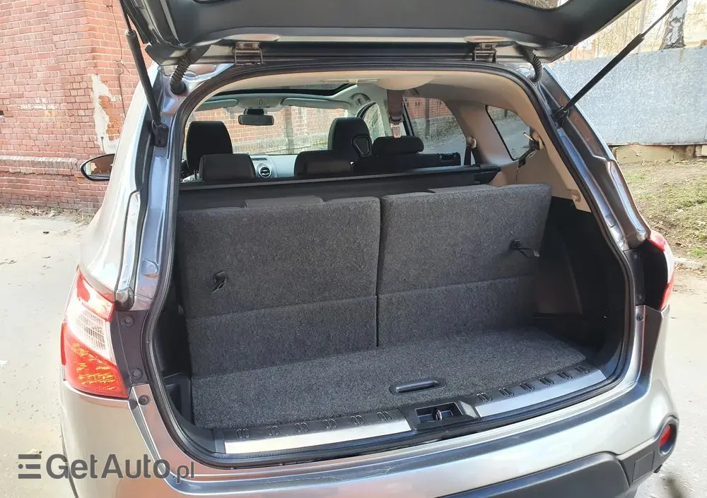 NISSAN Qashqai+2 1.6 dCi Tekna