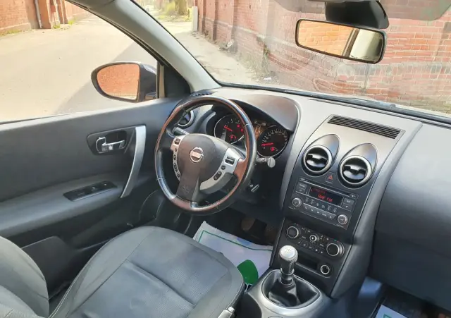 NISSAN Qashqai+2 1.6 dCi Tekna