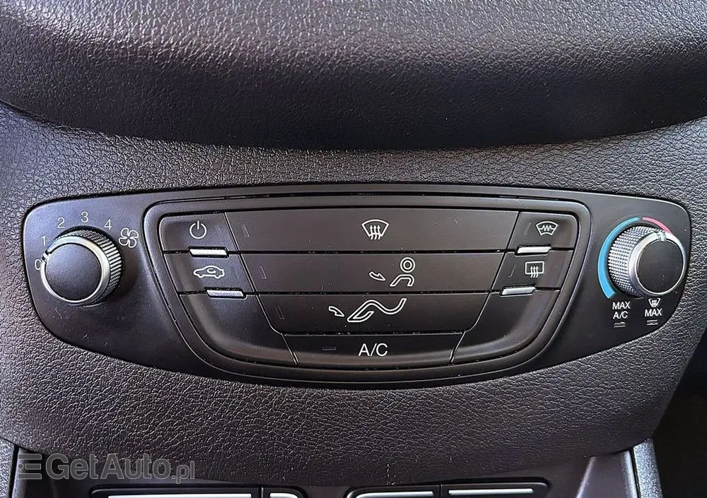 FORD Transit-courier 