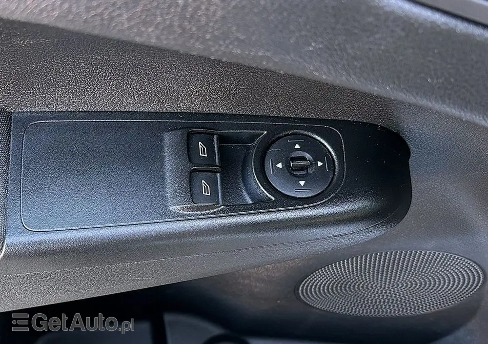 FORD Transit-courier 