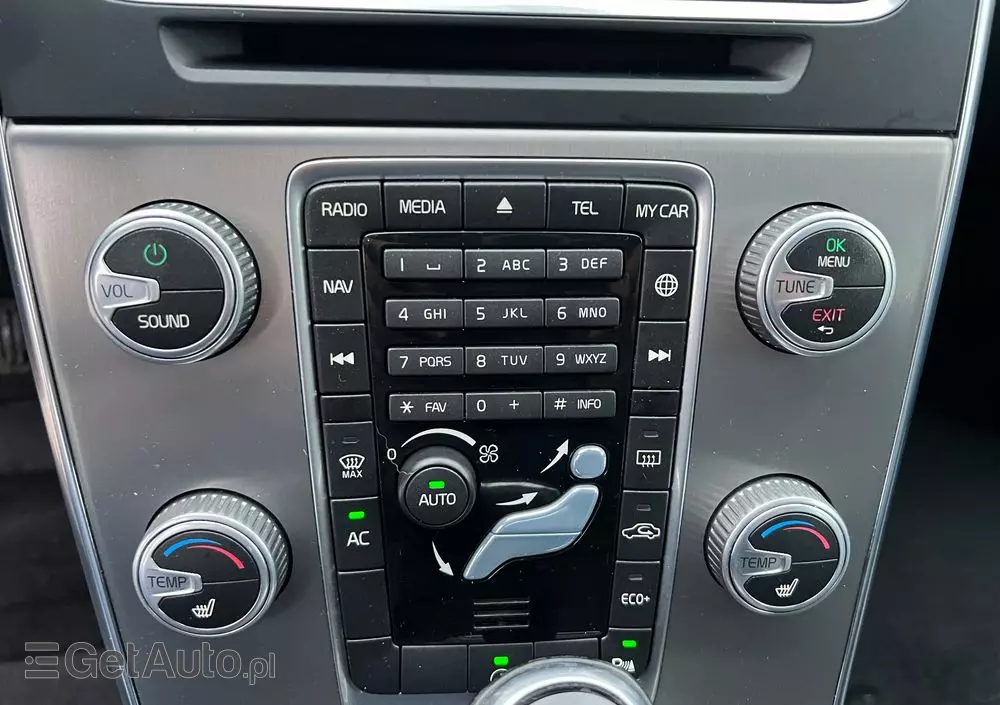 VOLVO V60 D4 Drive-E Momentum