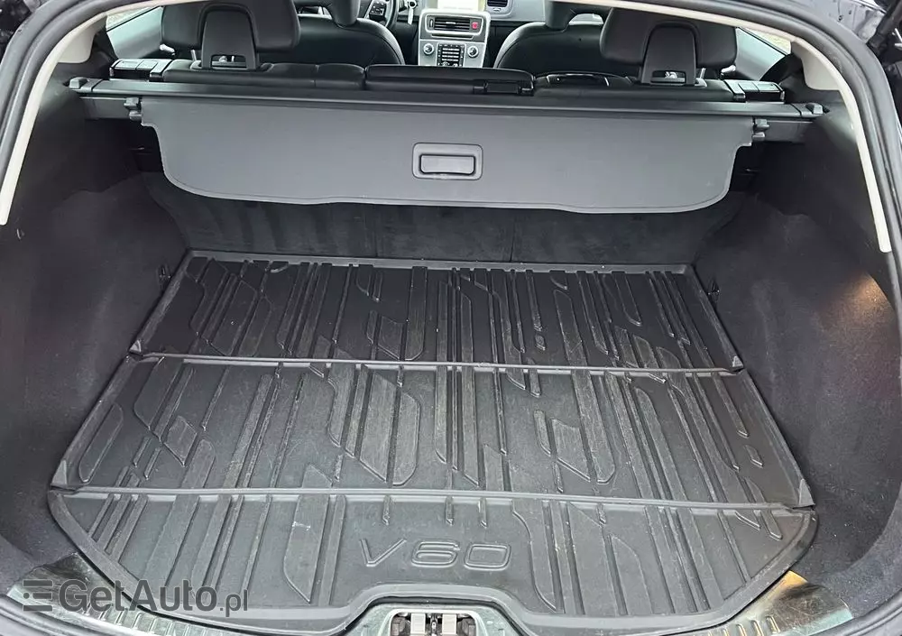 VOLVO V60 D4 Drive-E Momentum