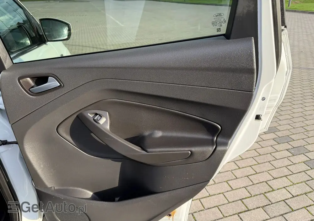 FORD Kuga 1.6 EcoBoost 2x4 Titanium