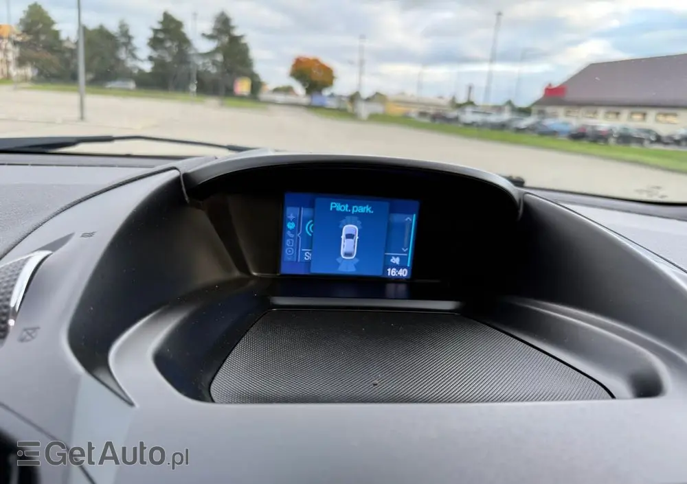 FORD Kuga 1.6 EcoBoost 2x4 Titanium