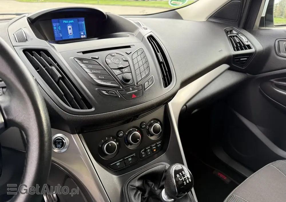 FORD Kuga 1.6 EcoBoost 2x4 Titanium