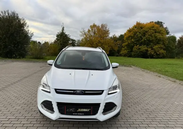 FORD Kuga 1.6 EcoBoost 2x4 Titanium