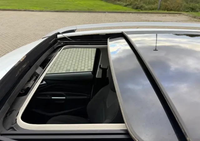 FORD Kuga 1.6 EcoBoost 2x4 Titanium