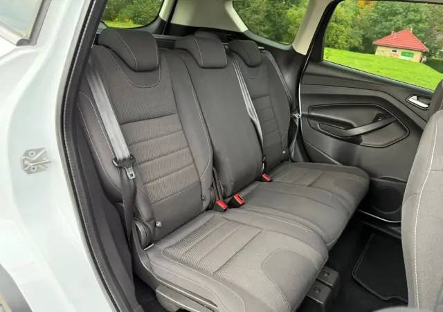 FORD Kuga 1.6 EcoBoost 2x4 Titanium