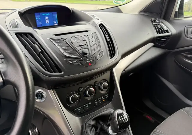 FORD Kuga 1.6 EcoBoost 2x4 Titanium