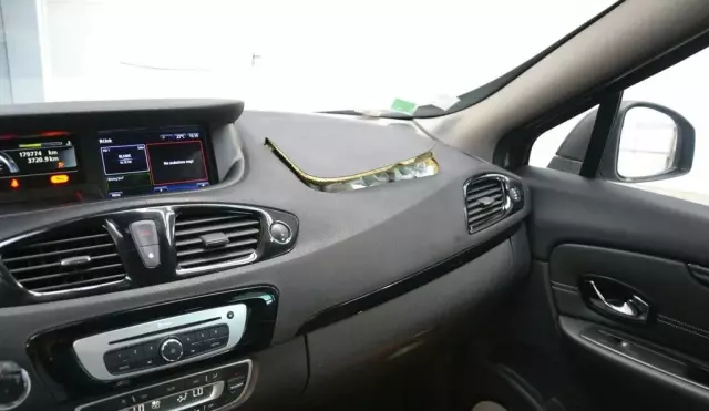 RENAULT Grand Scenic 