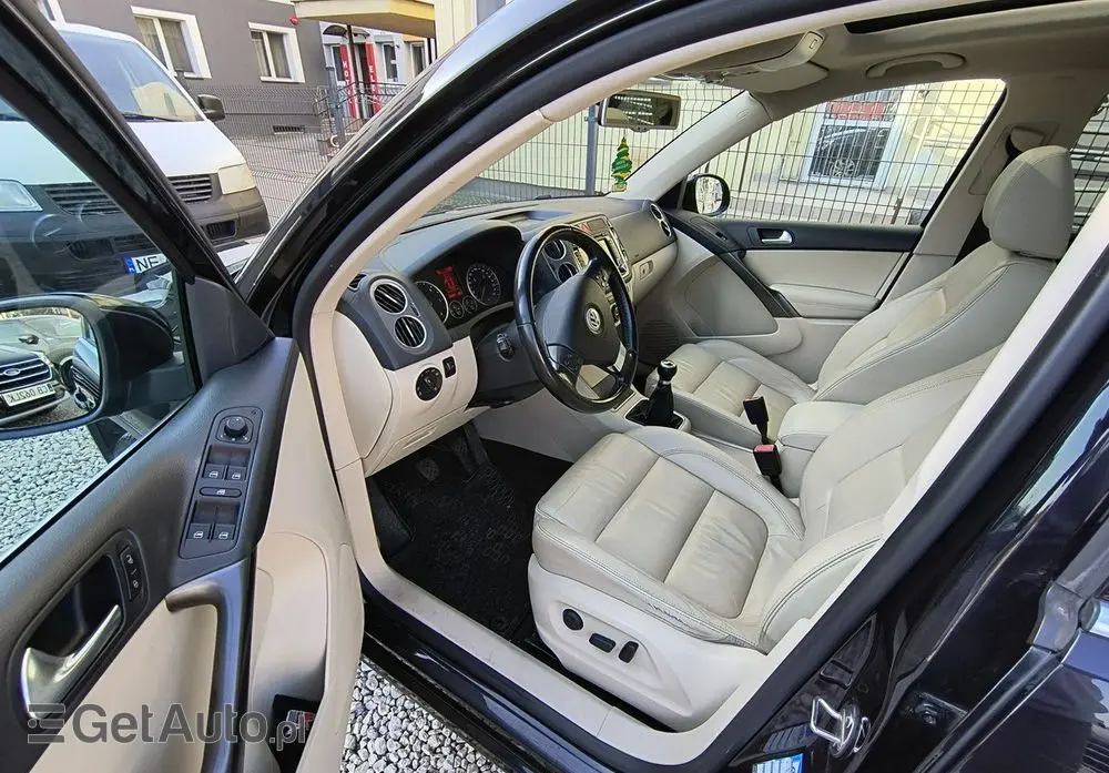 VOLKSWAGEN Tiguan 2.0 TDI DPF 4Motion BlueMotion Technology Exclusive