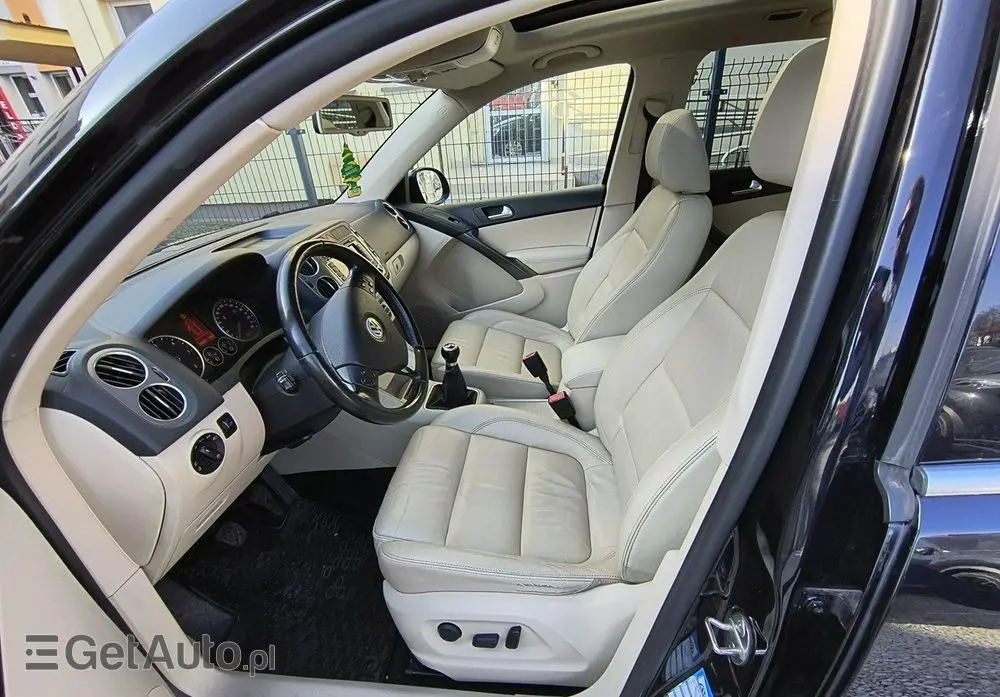 VOLKSWAGEN Tiguan 2.0 TDI DPF 4Motion BlueMotion Technology Exclusive