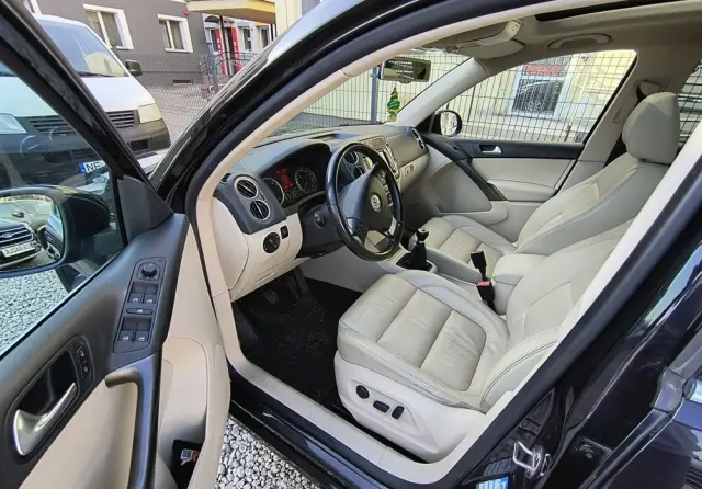 VOLKSWAGEN Tiguan 2.0 TDI DPF 4Motion BlueMotion Technology Exclusive