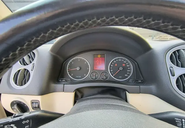 VOLKSWAGEN Tiguan 2.0 TDI DPF 4Motion BlueMotion Technology Exclusive