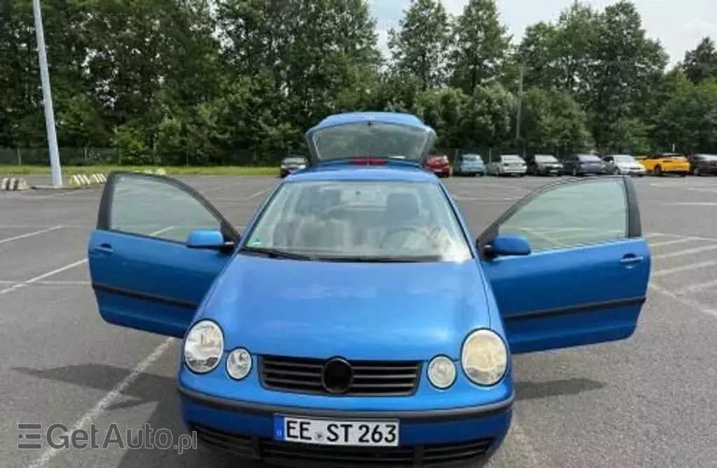 VOLKSWAGEN Polo 