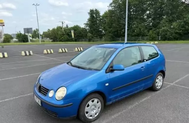 VOLKSWAGEN Polo 
