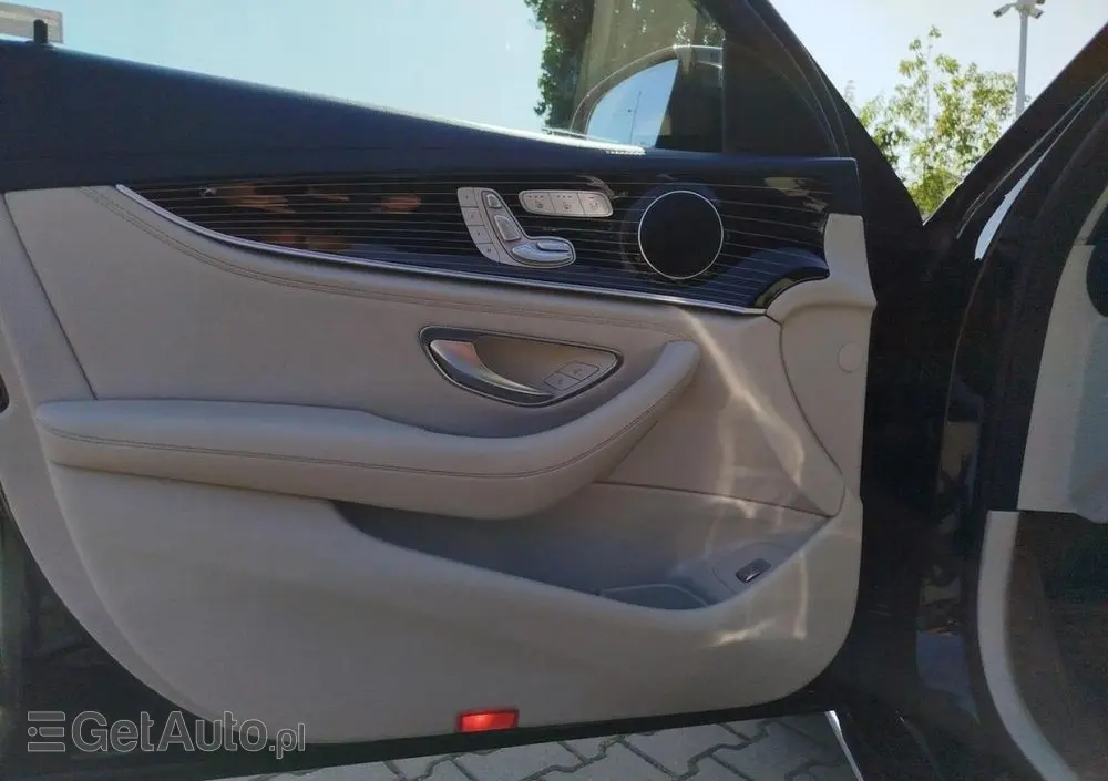 MERCEDES-BENZ Klasa E 